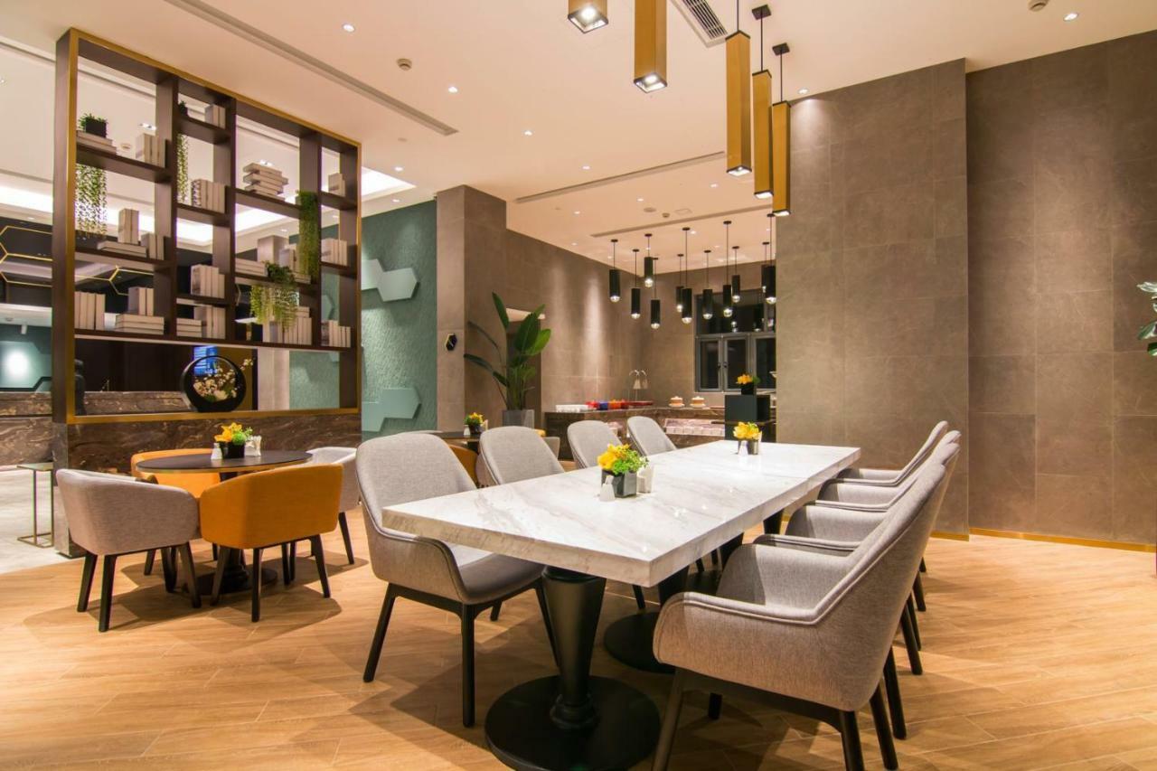 Yitel Premium Hotel Sanghaj Kültér fotó