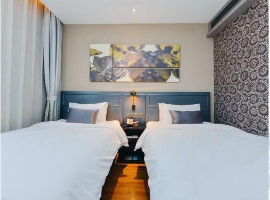 Yitel Premium Hotel Sanghaj Kültér fotó